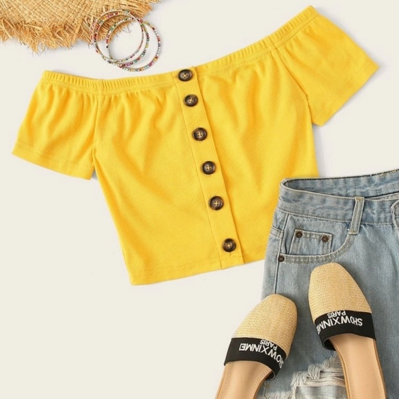 gaze Tops - NWT gaze | Crop Top off the shoulder